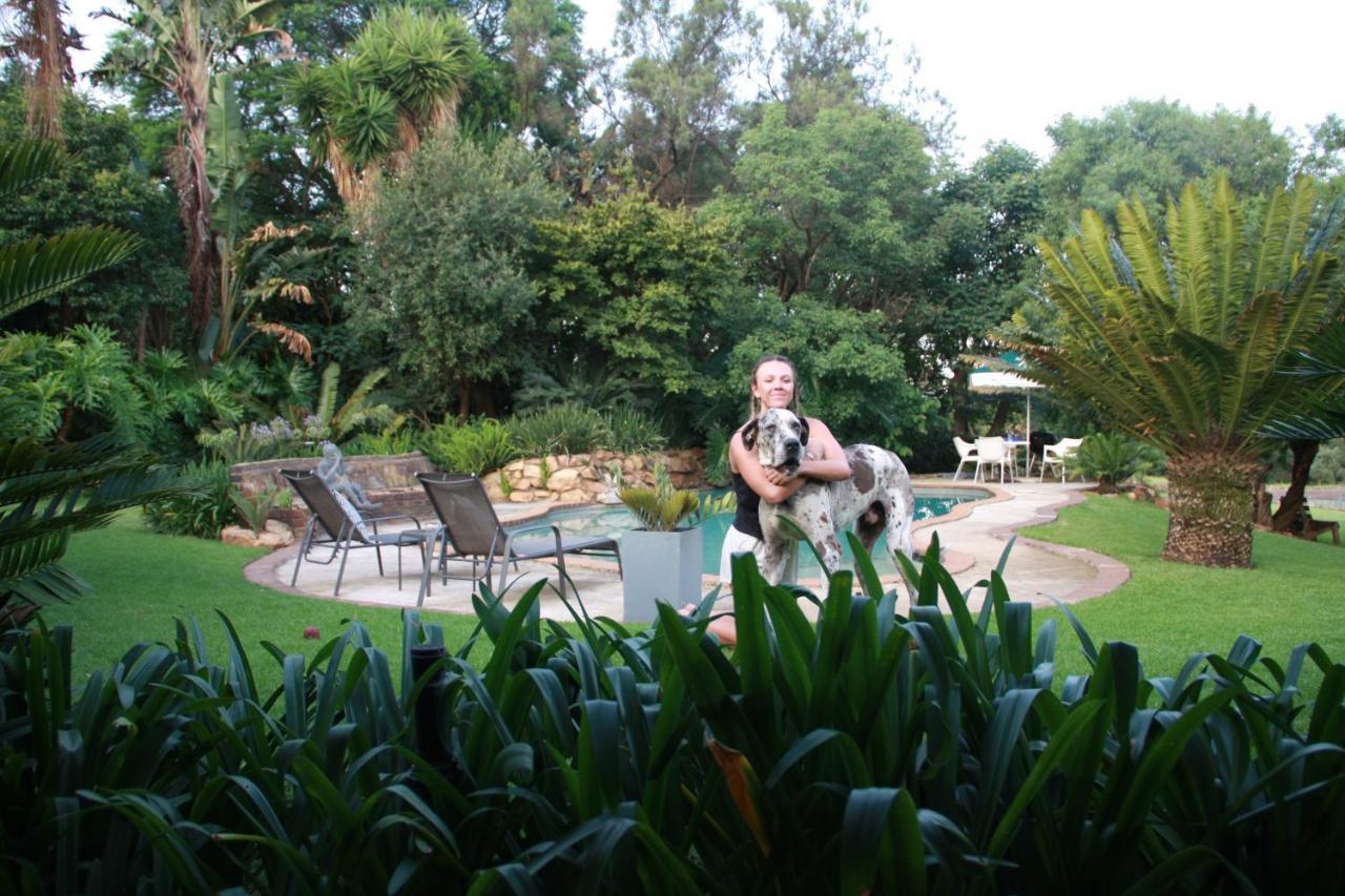 Green Pascua Bed And Breakfast Roodepoort Exteriör bild