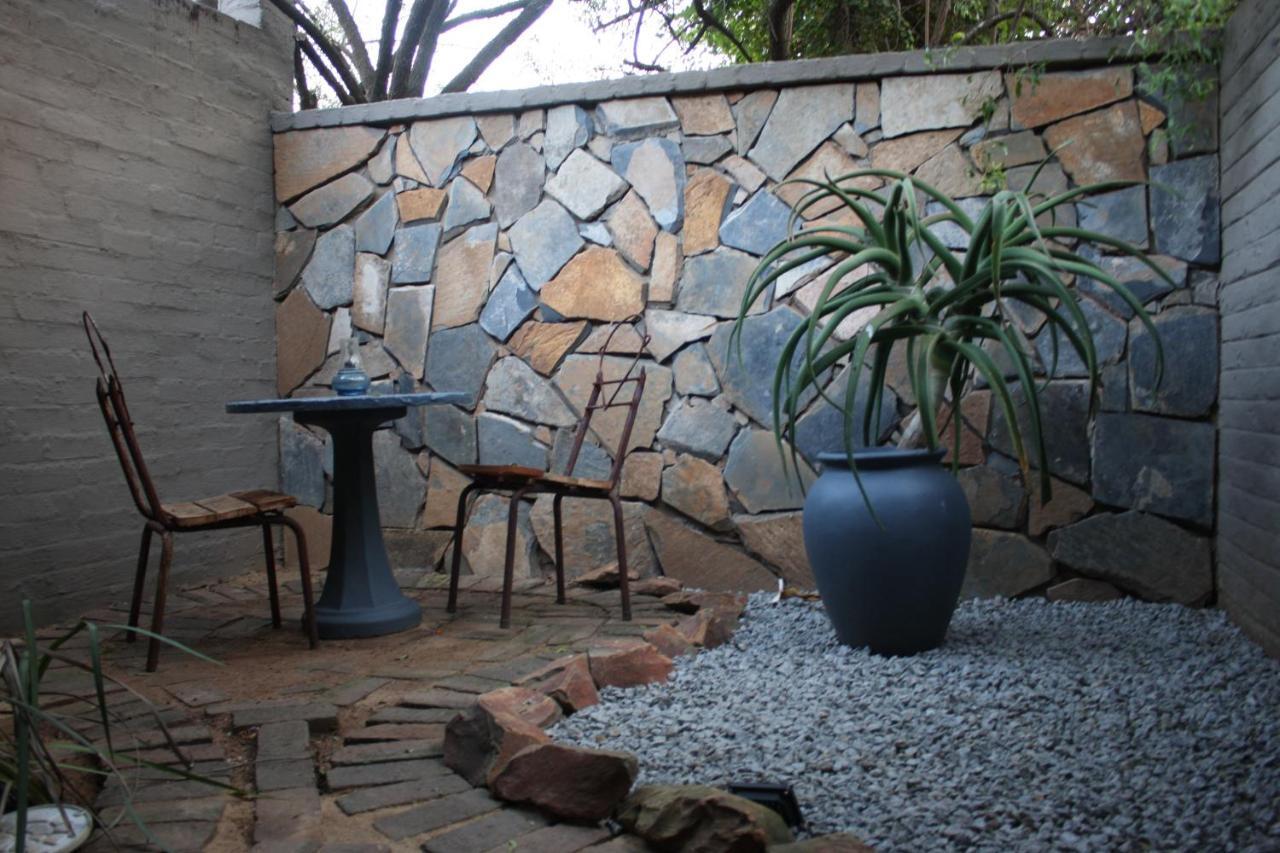Green Pascua Bed And Breakfast Roodepoort Exteriör bild